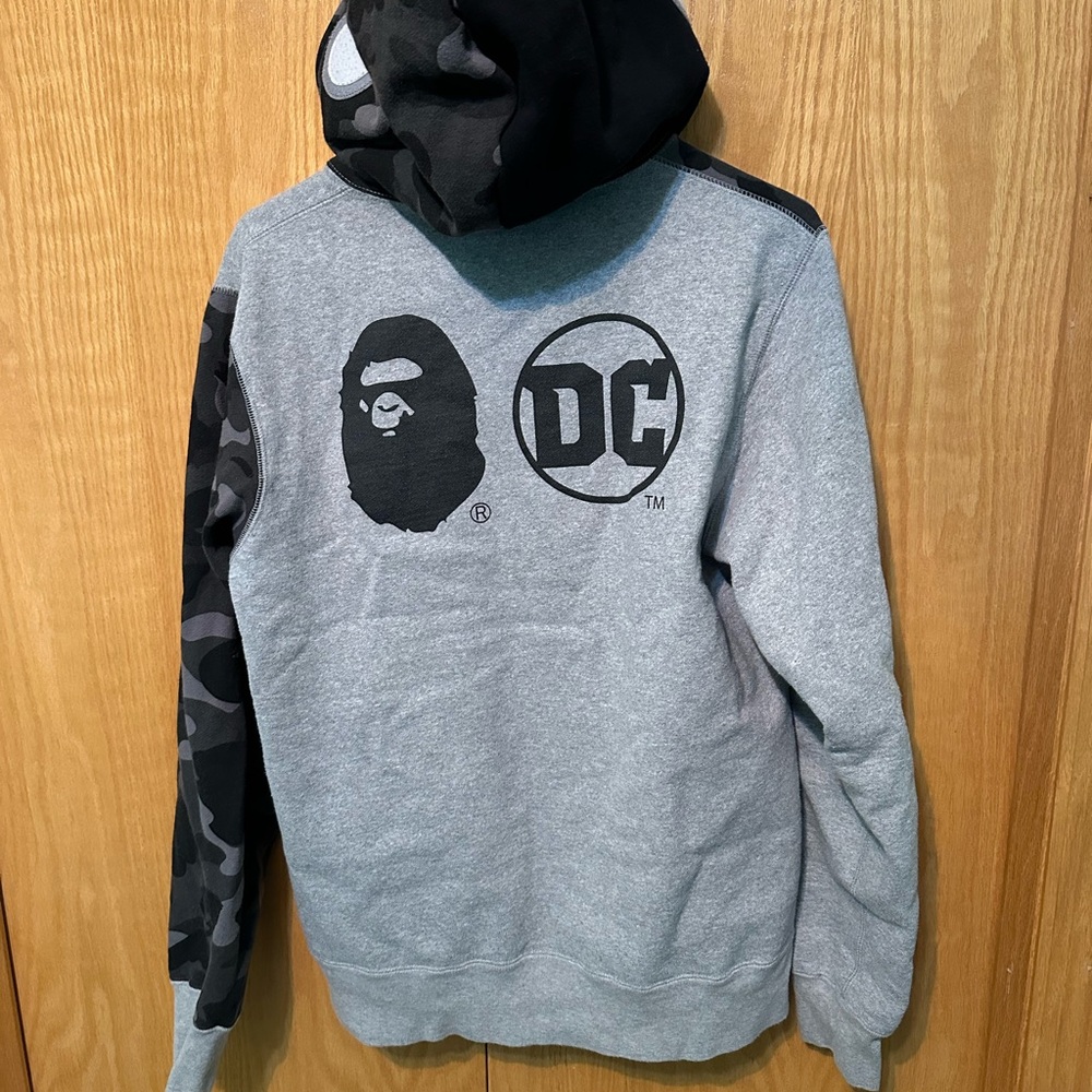 Batman Camo Hoodie with Mask - Picture 4 of 4